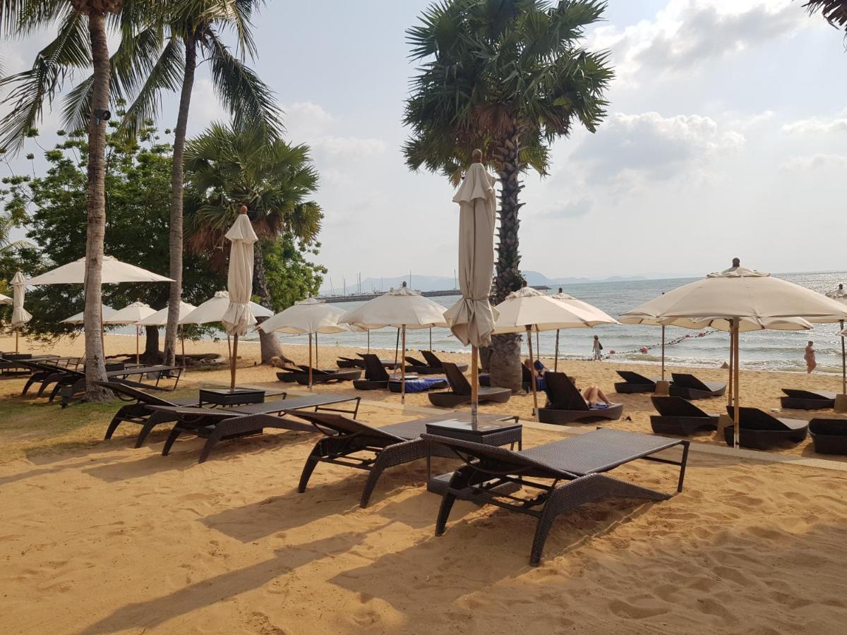Movenpick Residences Pattaya With Ocean View Na Chom Thian Buitenkant foto